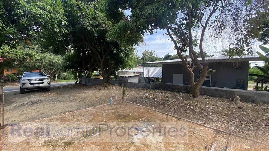 200 Sqm of Flat Land in Choeng Mon